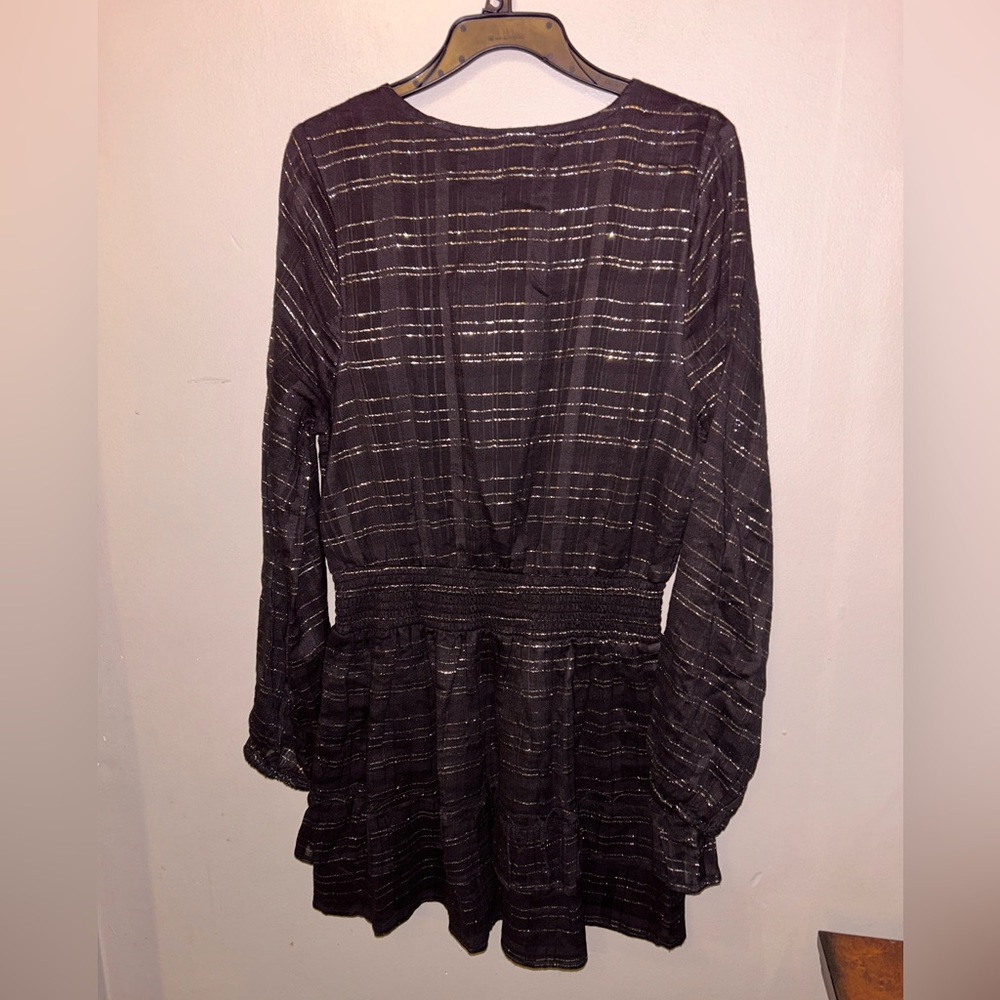 Vacate the Label Dress - black long sleeve ruffle mini length w/silver metallic - Picture 7 of 11